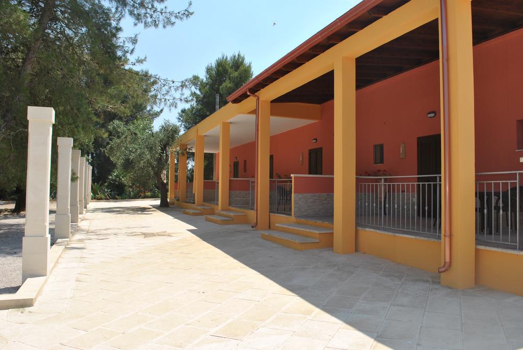 Tenuta La Spezia Carpignano Salentino Exterior photo